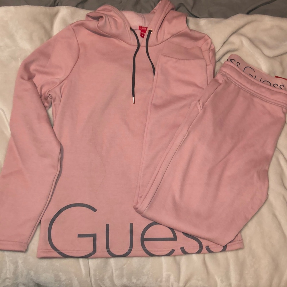 GUESS sweat suit